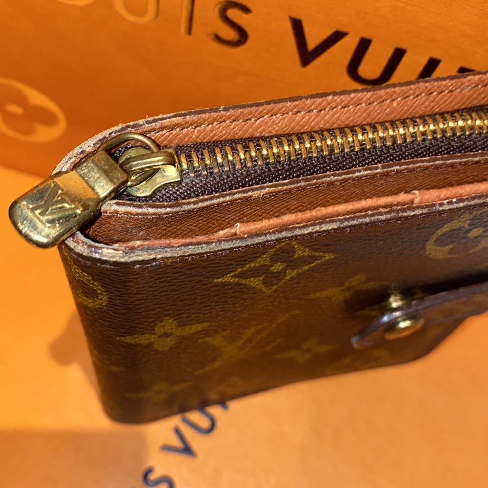 Auth Louis Vuitton Paris monogram compact zip bifold wallet leather interior - Picture 6 of 14